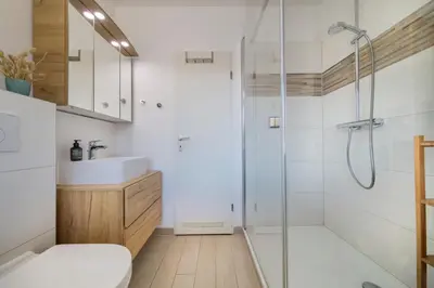 Ein Badezimmer in der Unterkunft Maritime Wohnung Ostsee mit privatem Seezugang
