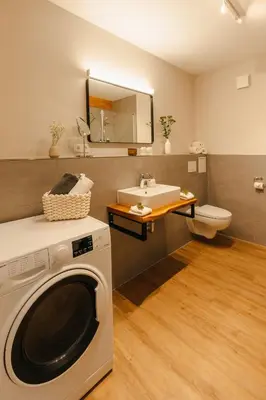 Ein Badezimmer in der Unterkunft Tien Stuuv