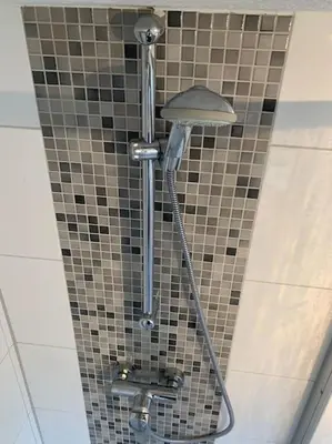 Ein Badezimmer in der Unterkunft Modernes, familienfreundliches Apartment in Lübeck