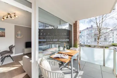 Ein Sitzbereich in der Unterkunft Ferienwohnung Die Hanse 12