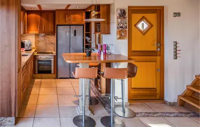 Küche/Küchenzeile in der Unterkunft Nice Home In Lübeck With Kitchen