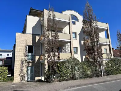 Das Gebäude in dem sich die Ferienwohnung befindet