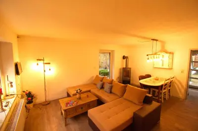 Ein Sitzbereich in der Unterkunft Haus Maria