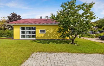 Das Gebäude in dem sich das Ferienhaus befindet