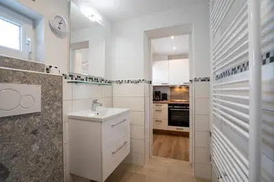 Küche/Küchenzeile in der Unterkunft STR85a Ferienwohnung Strandleben