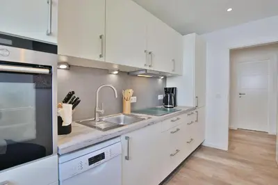 Küche/Küchenzeile in der Unterkunft Haus am Seehof 9 Ferienwohnung Ostseeliebe Nr 5